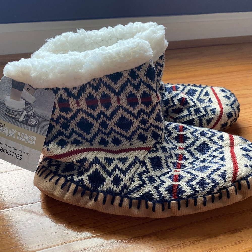 Muk Luk Fuzzy Booties